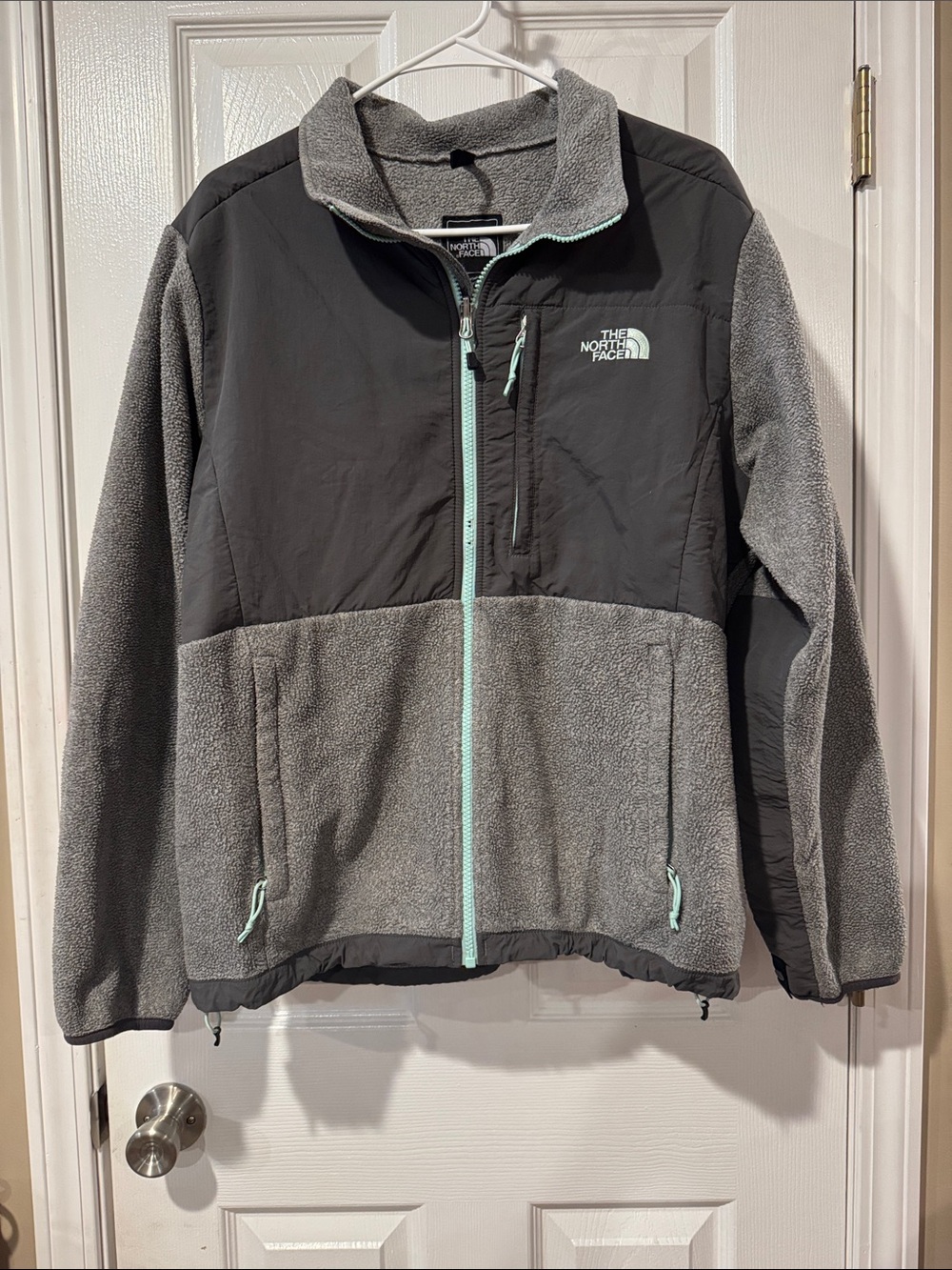 The North Face Denali Women's Gray Fleece Jacket with Mint Trim